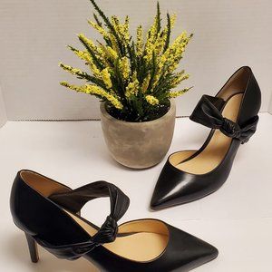 Nine West beautiful skilletos black leather very good condition